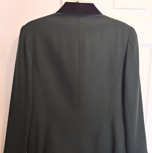 Talbots Women's Green & Black three Button Blazer - Picture 2 of 4